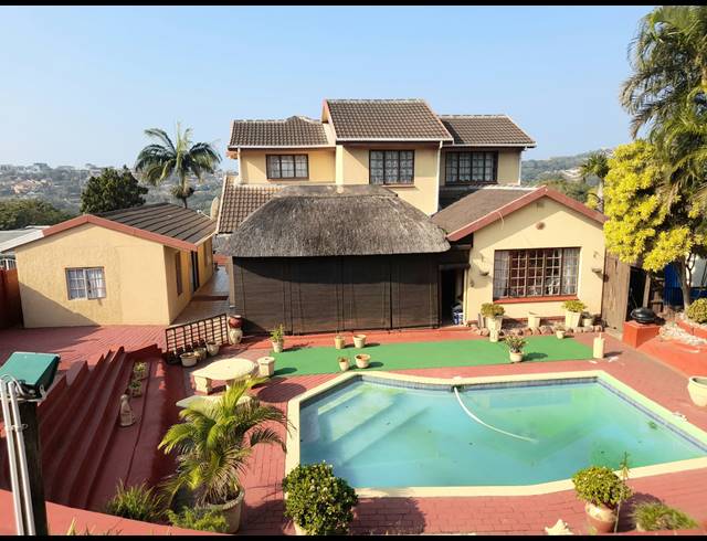 4 BEDROOM HOUSE FOR SALE IN BLUFF